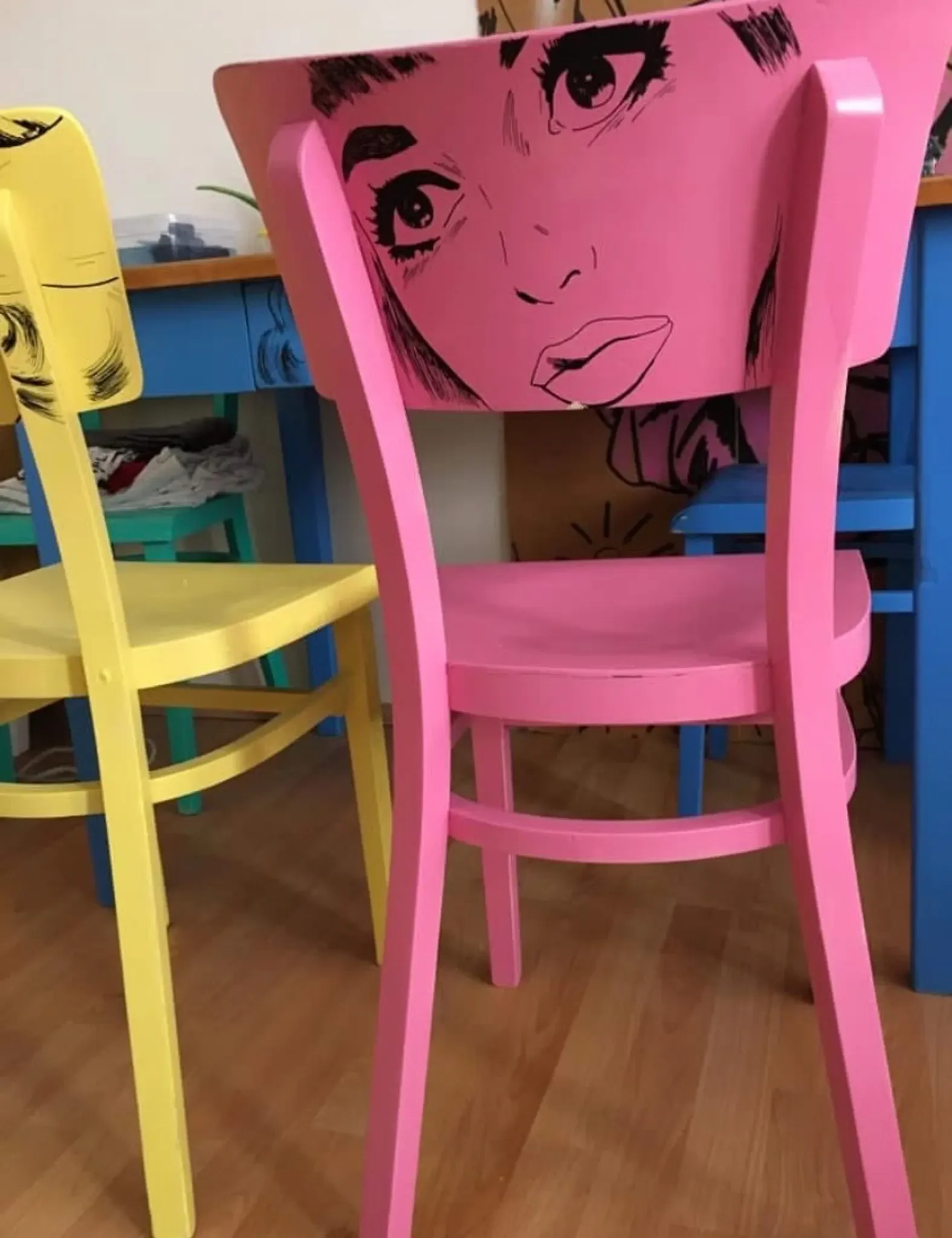 CHAIRS